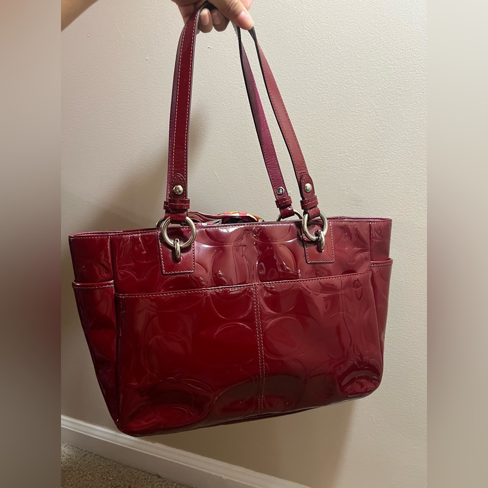 Coach Gallery Red Embossed Patent Leather Tote - Picture 2 of 6